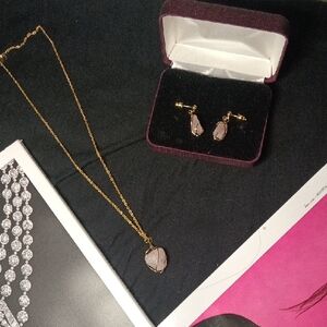 Elegant Gold and Pink Jewelry Set